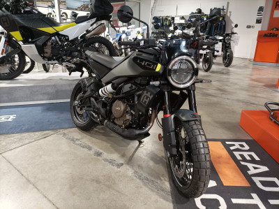 HUSQVARNA SVARTPILEN 401 neuve 2270537