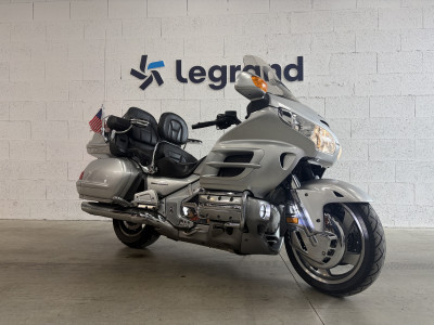 HONDA GL1800 GOLDWING 2361888