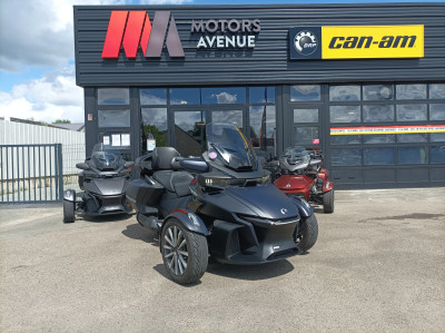 CAN-AM SPYDER RT 2371870