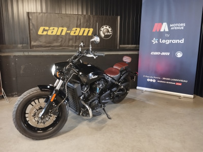 INDIAN SCOUT BOBBER SIXTY + phare LED et échappements Akrapovic + suspensions EMC 2378299