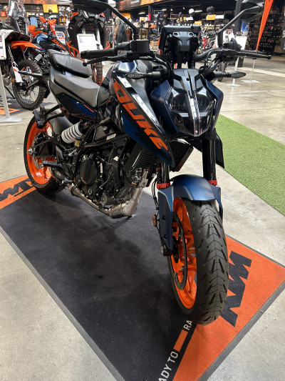 KTM 125 DUKE ABS 2382595