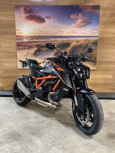 KTM 1390 SUPER DUKE R TECH PACK 2388575
